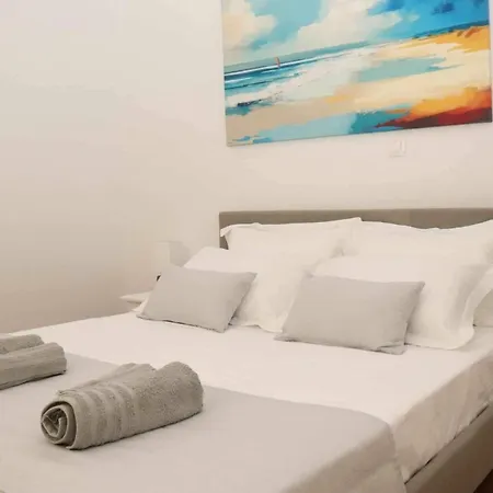 Favier Амаринтос